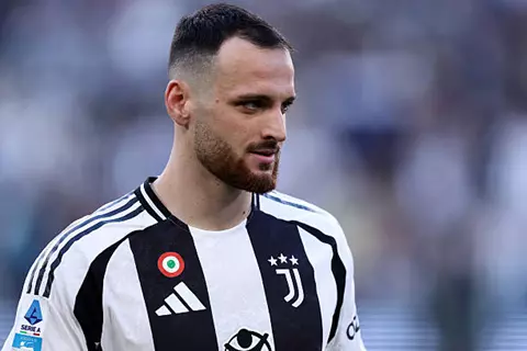 يغيب عدة أسابيع.. يوفنتوس يعلن إصابة جاتي